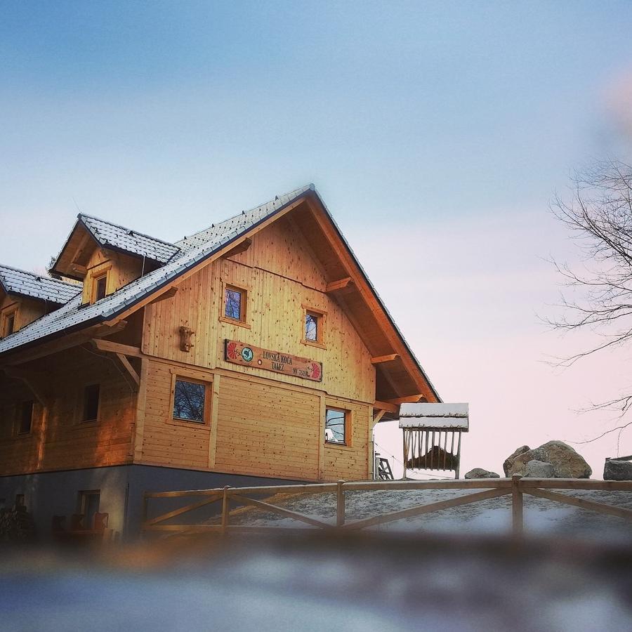 Koca Na Talezu Bed & Breakfast Ribno Exterior photo